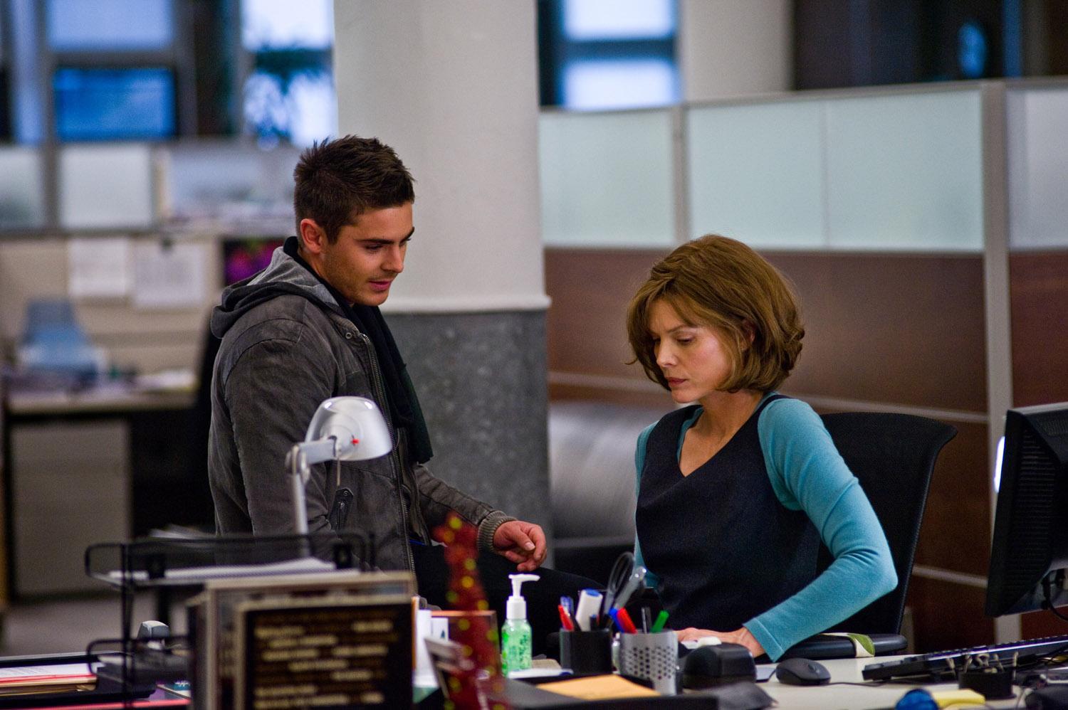 Zac Efron, Michelle Pfeiffer