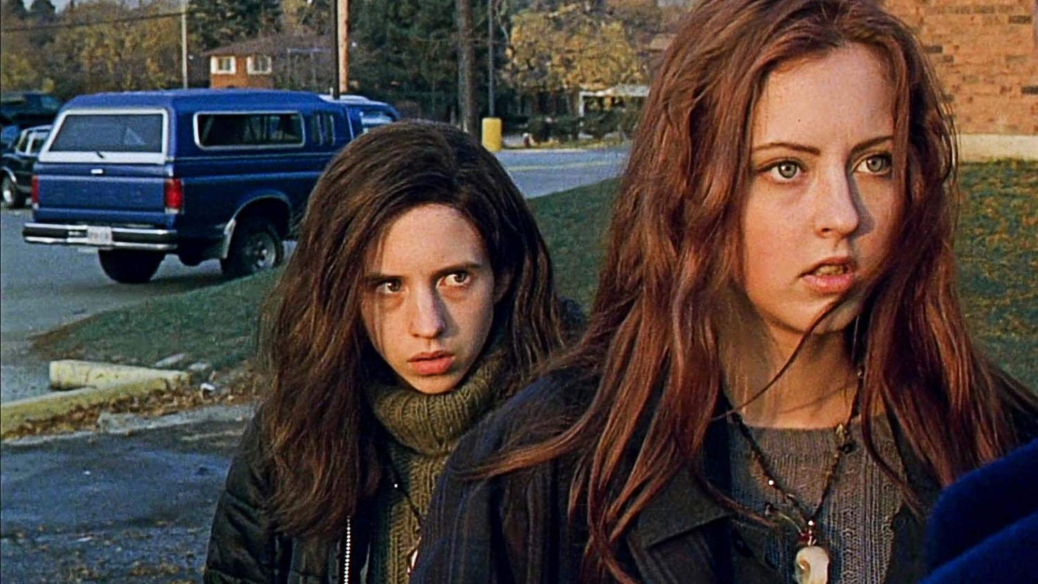Emily Perkins, Katharine Isabelle
