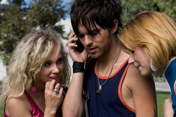 Haley Bennett,Juno Temple,Thomas Dekker