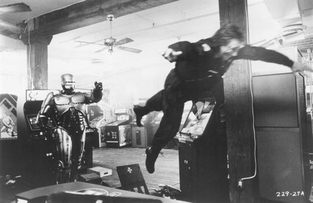 Peter Weller
