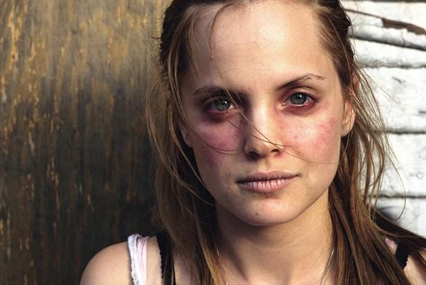 Mena Suvari