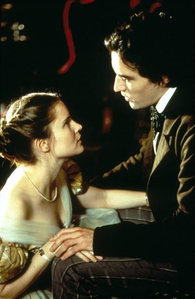 Ben Chaplin,Jennifer Jason Leigh