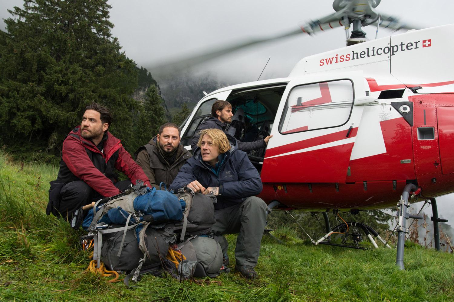 Édgar Ramírez, Luke Bracey