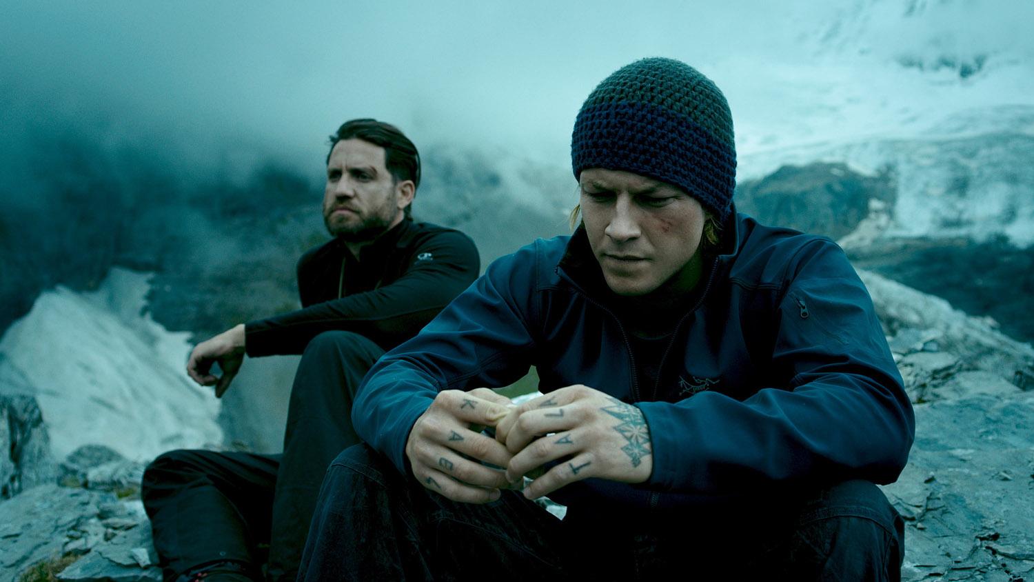 Édgar Ramírez, Luke Bracey