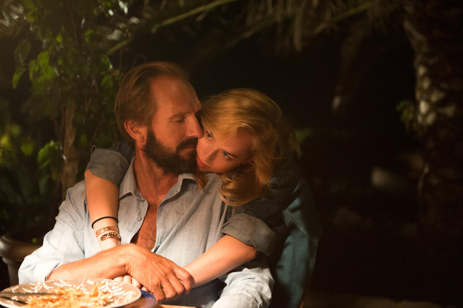Dakota Johnson, Ralph Fiennes