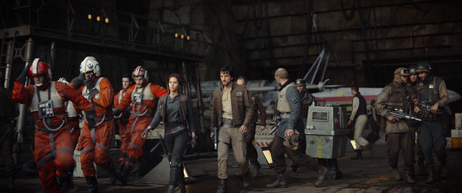 Felicity Jones, Diego Luna