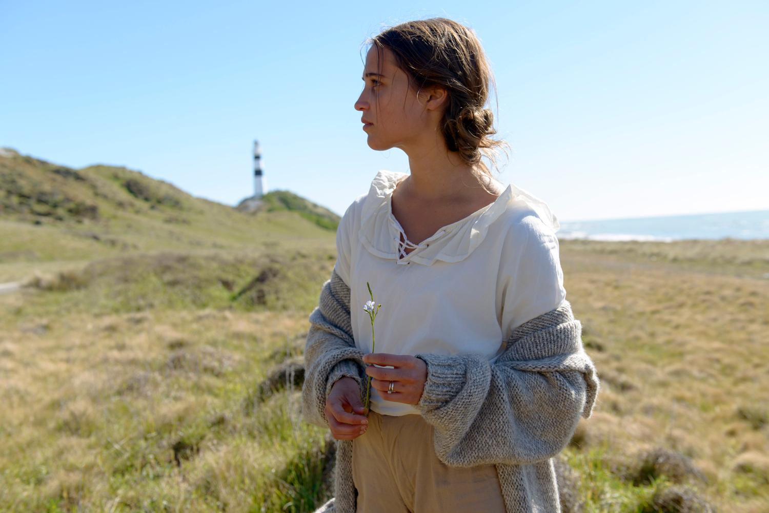 Alicia Vikander
