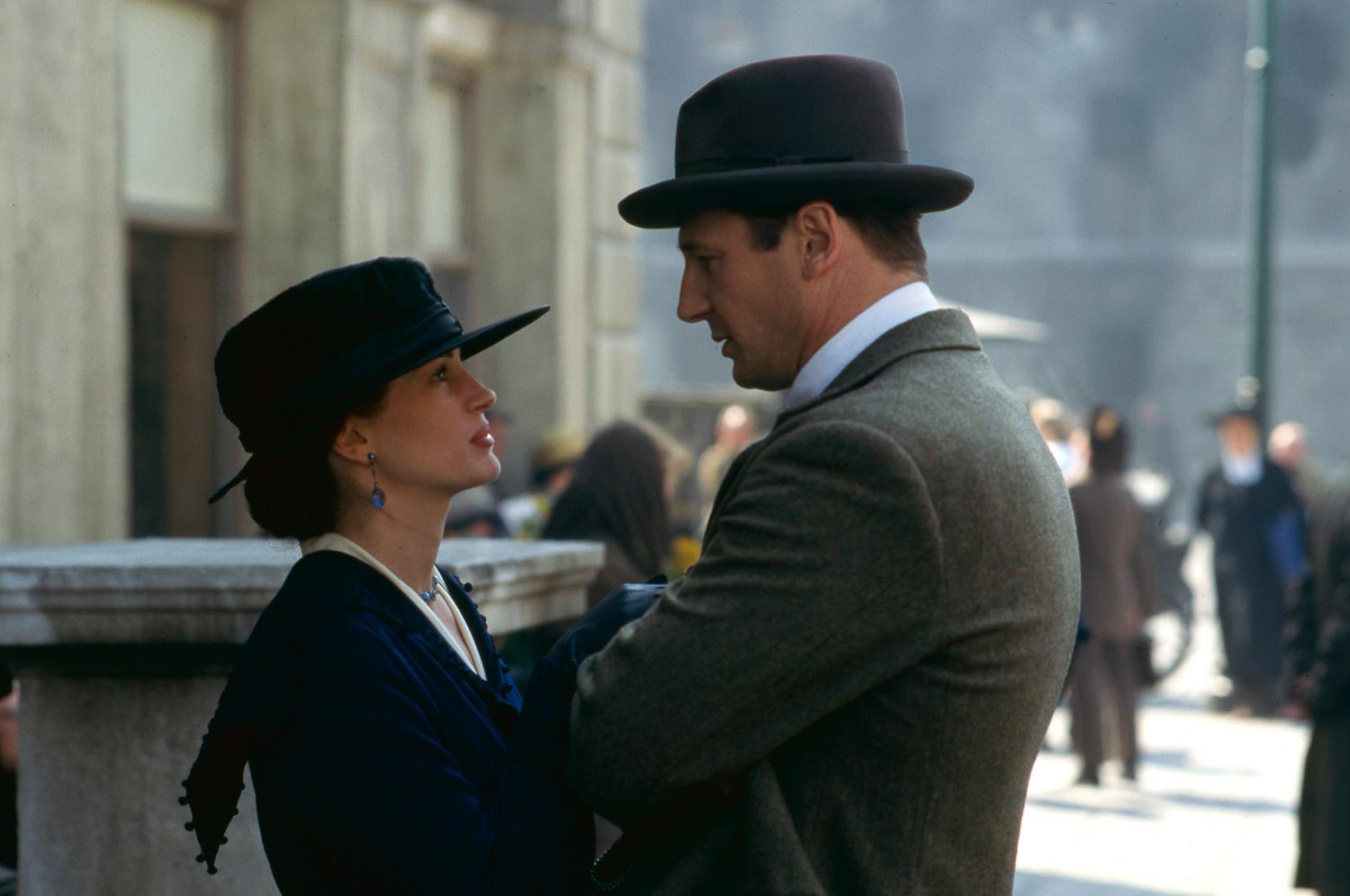 Liam Neeson, Julia Roberts