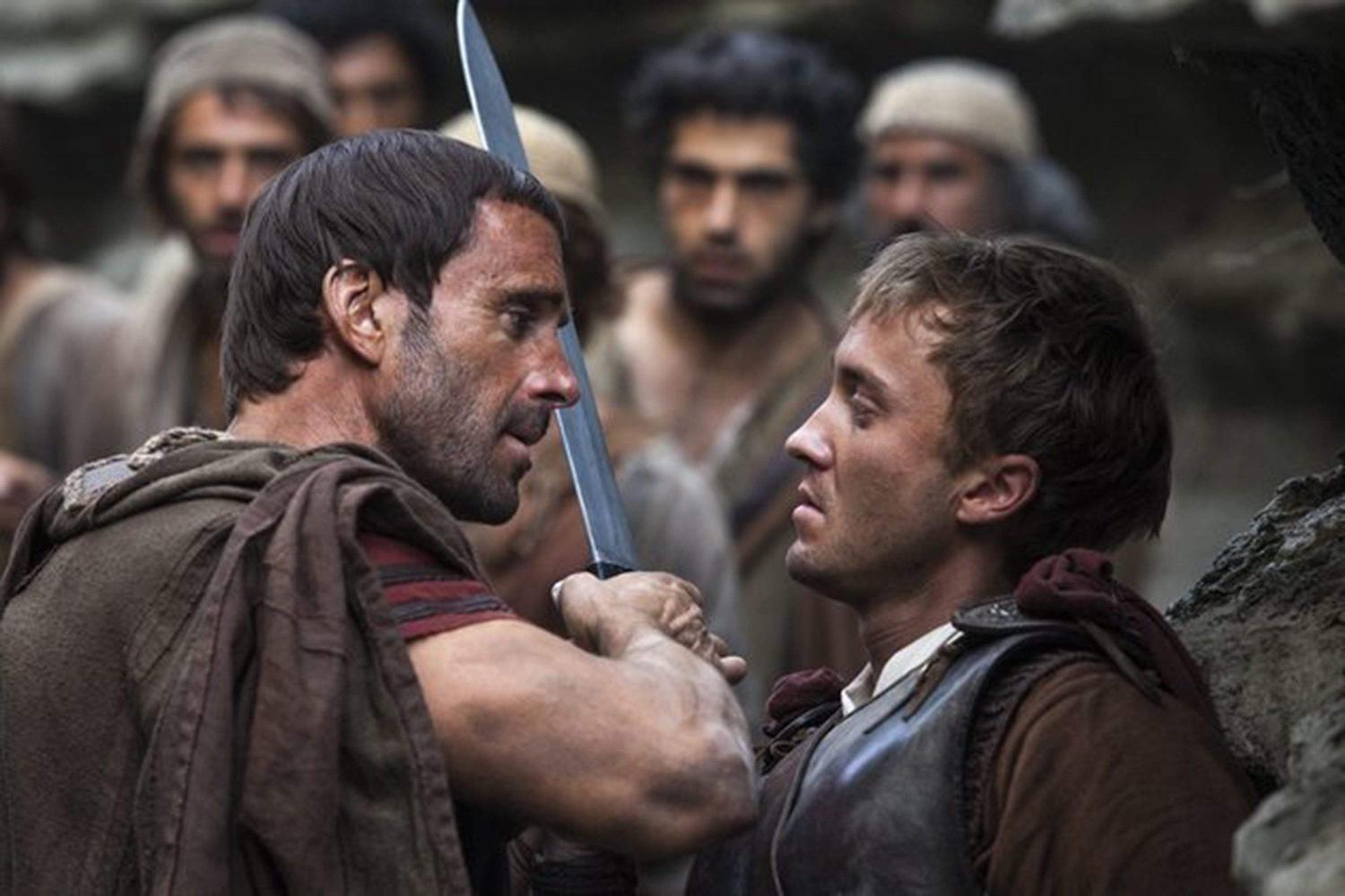 Joseph Fiennes, Tom Felton