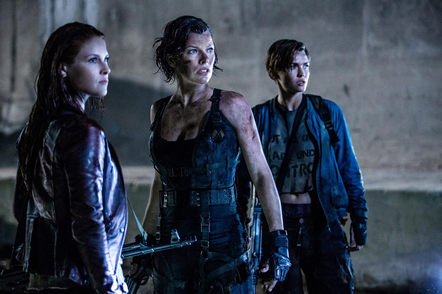 Milla Jovovich, Ali Larter