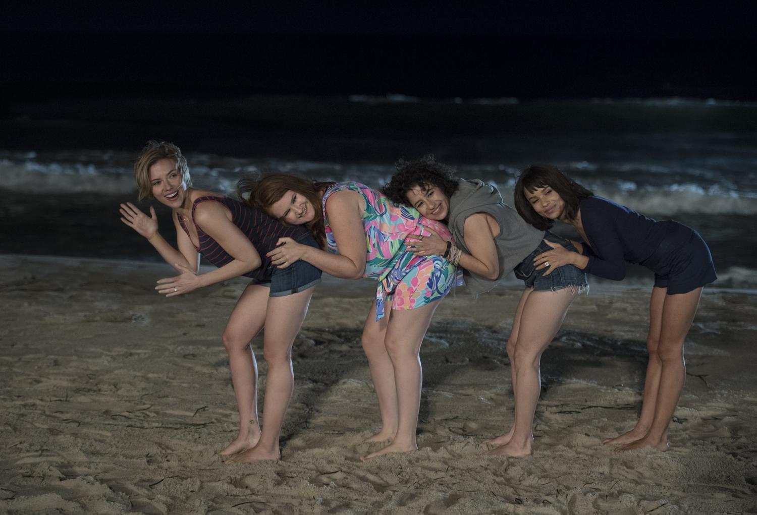 Kate McKinnon, Scarlett Johansson, Zoë Kravitz