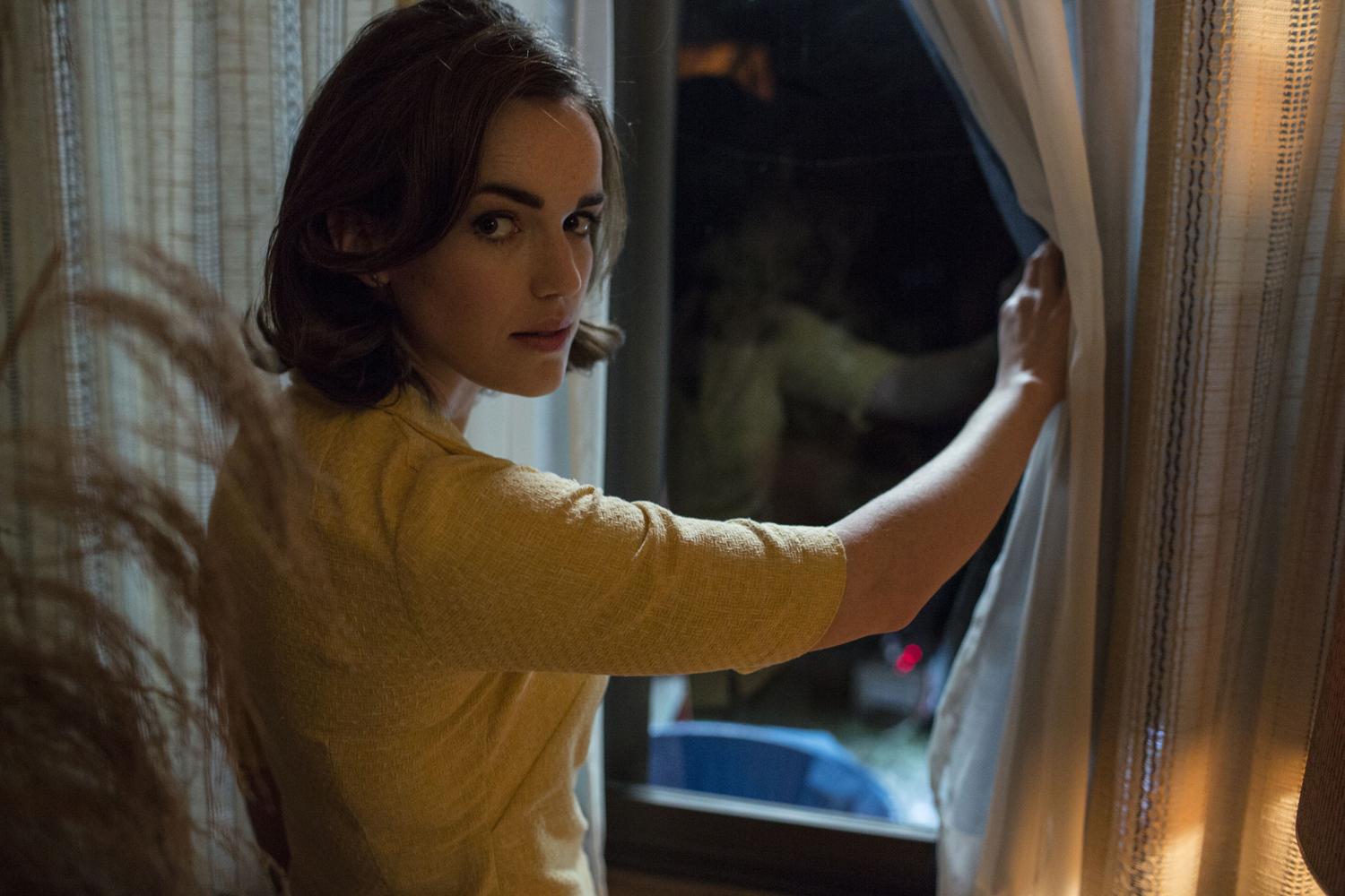 Elizabeth Henstridge