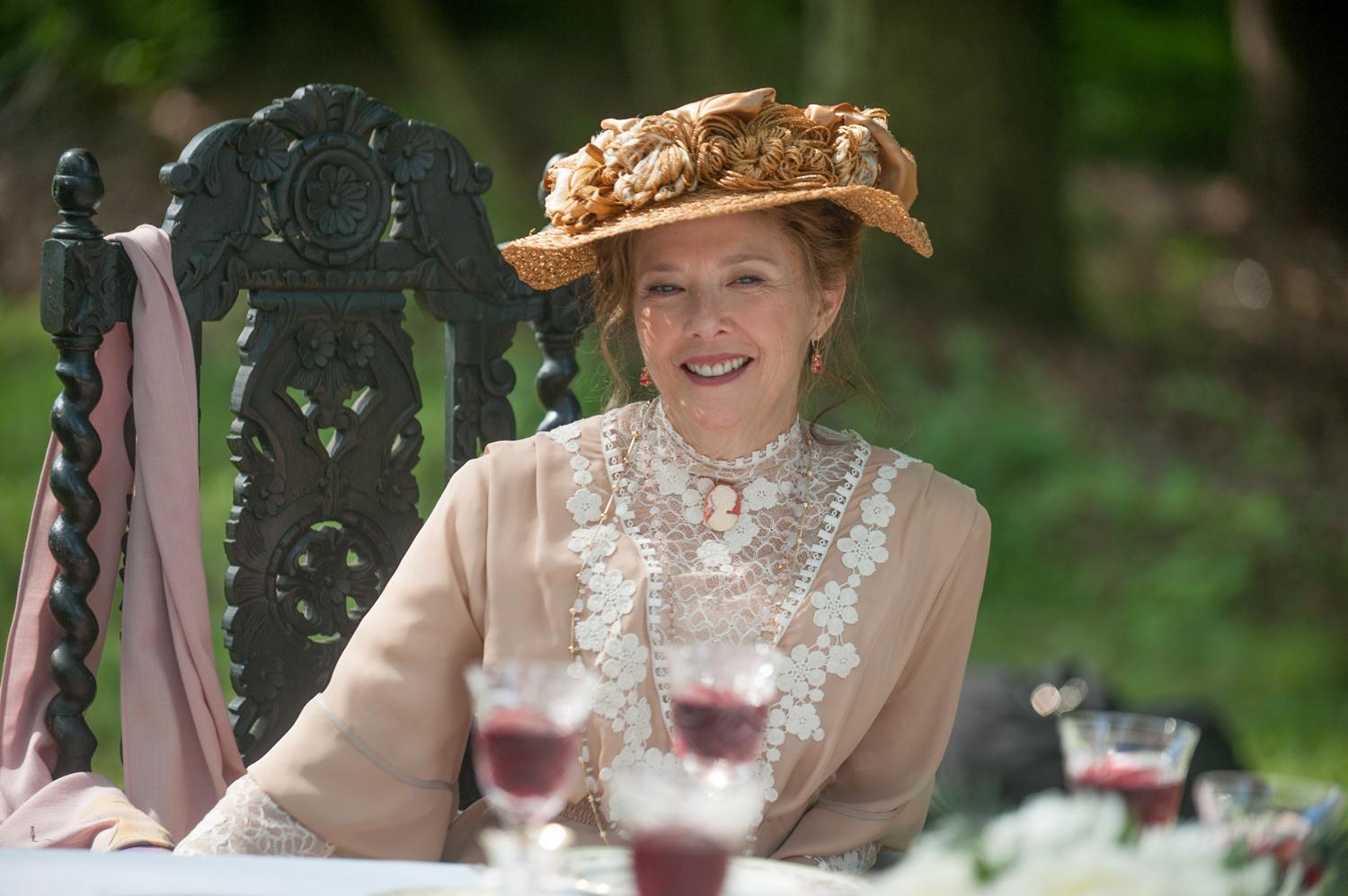 Annette Bening
