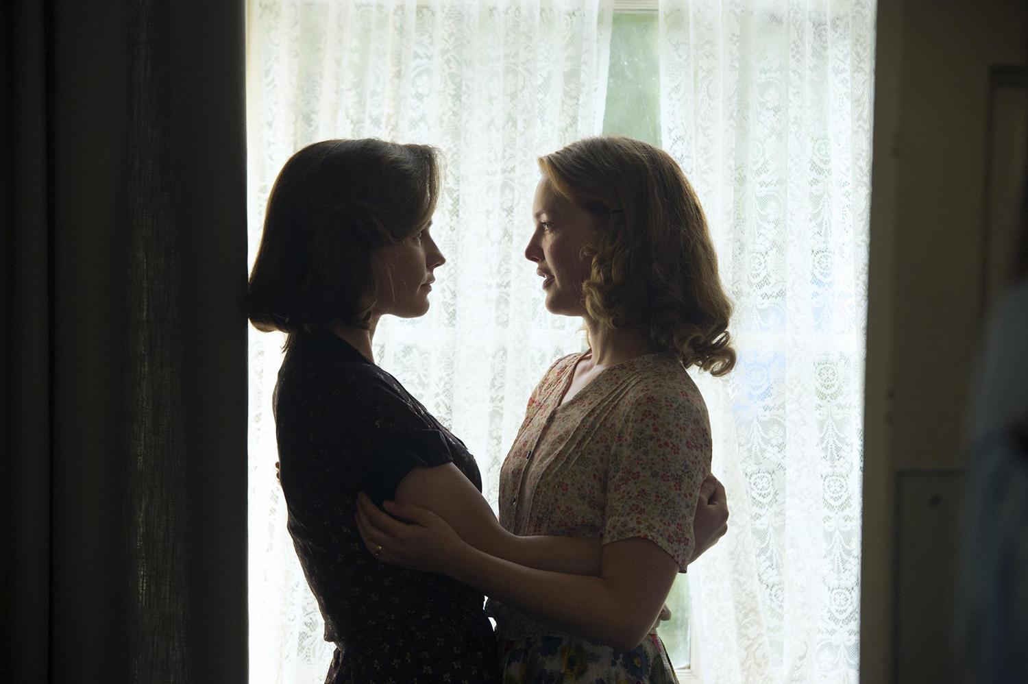 Anna Paquin, Holliday Grainger