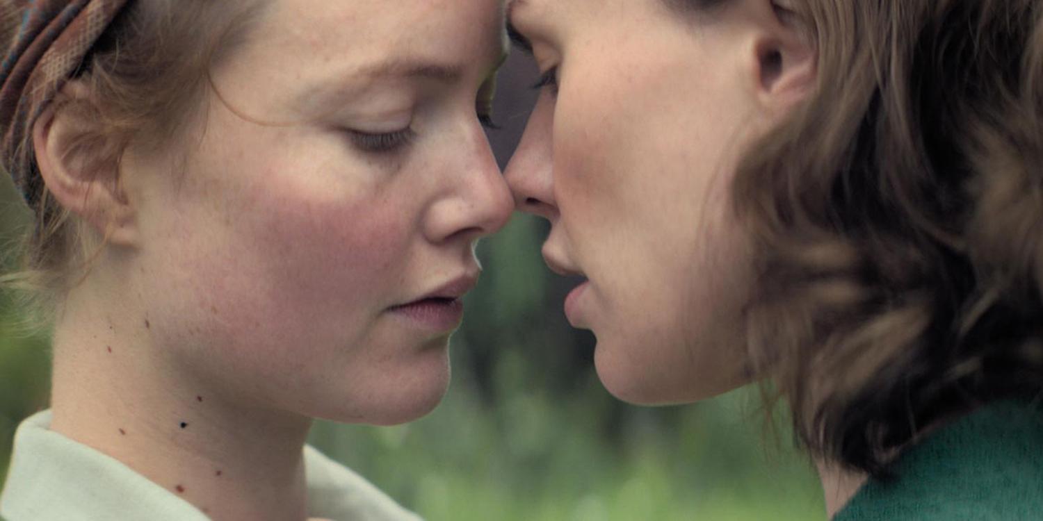 Anna Paquin, Holliday Grainger