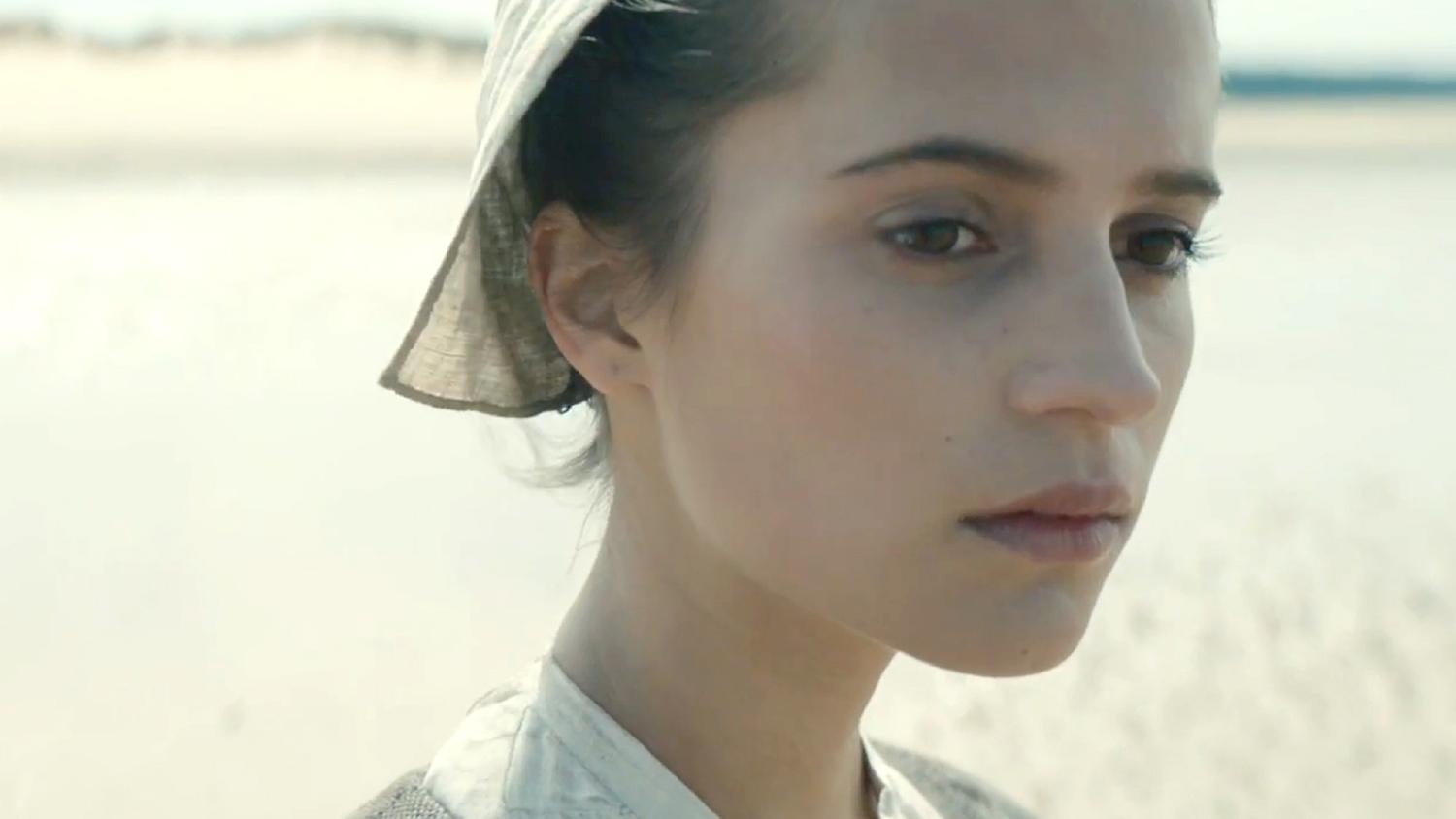 Alicia Vikander