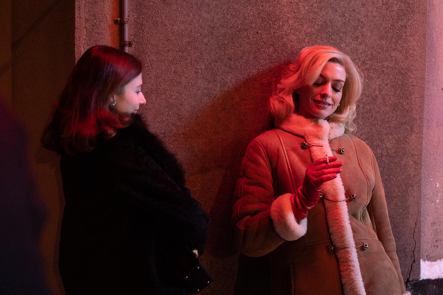 Anne Hathaway, Thomasin Harcourt McKenzie